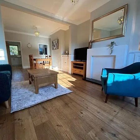 2 Bedroom Home Full Of Character Nantwich Exterior photo
