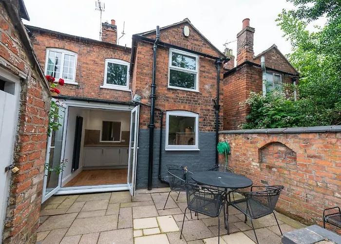 2 Bedroom Home Full Of Character