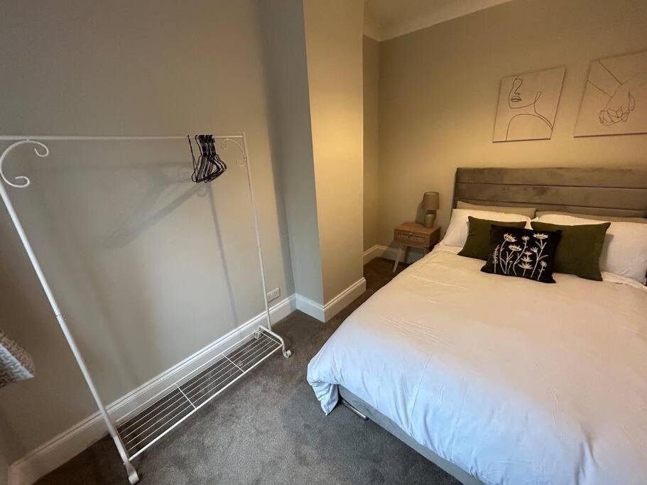 2 Bedroom Full Of Character *