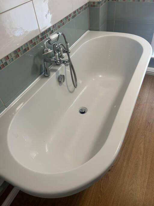 2 Bedroom Full Of Character * Nantwich