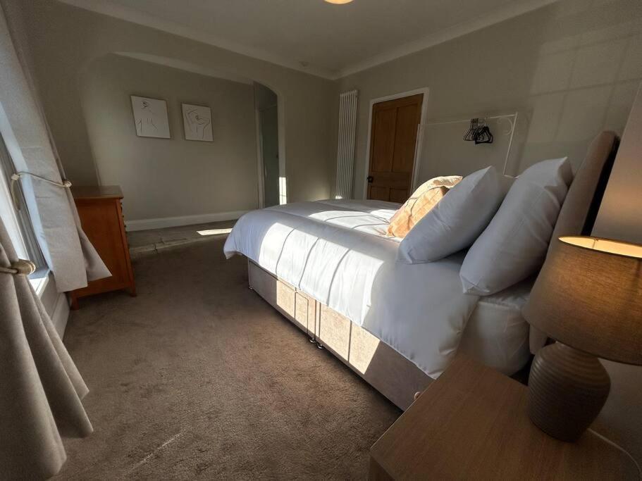 2 Bedroom Full Of Character * Nantwich